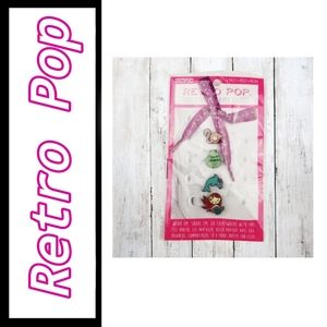 Vintage Retro Pop Shoelace Enamel Accessories